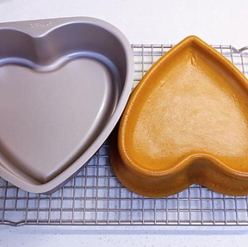 桃心草莓蛋糕，滿滿的草莓香氣，漂亮又美味